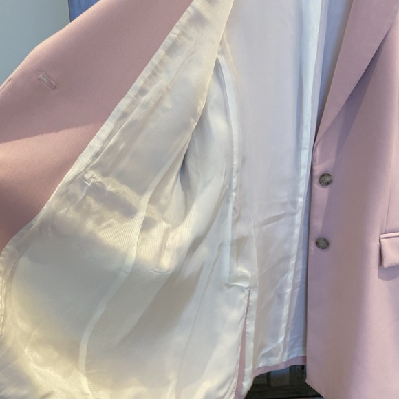 Light pink blazer, thigh length, size large - Picture 7 of 8